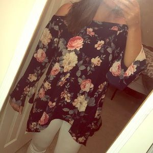 Altar’d State Off the shoulder blouse